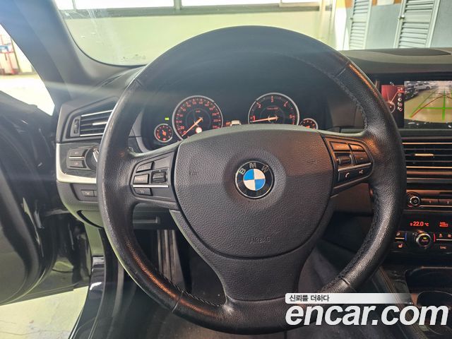BMW 5 Series (F10) 520d xDrive M Aero Dynamic 2016 — фото 15