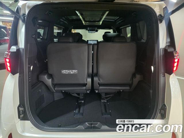 Toyota Alphard (IV) 2.5 HEV Executive AWD 2025 — фото 5