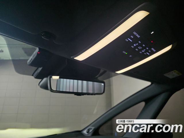 Toyota Alphard (IV) 2.5 HEV Executive AWD 2025 — фото 19