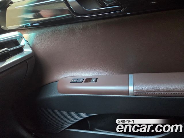 Hyundai Grandeur (GN7) 2,5 Gasoline 2WD Premium 2026 — фото 18