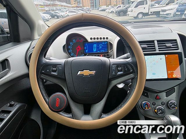 Chevrolet Aveo Sedan LS Deluxe 2014 — фото 17