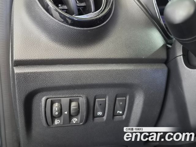 Renault Korea QM3 RE 2017 — фото 19