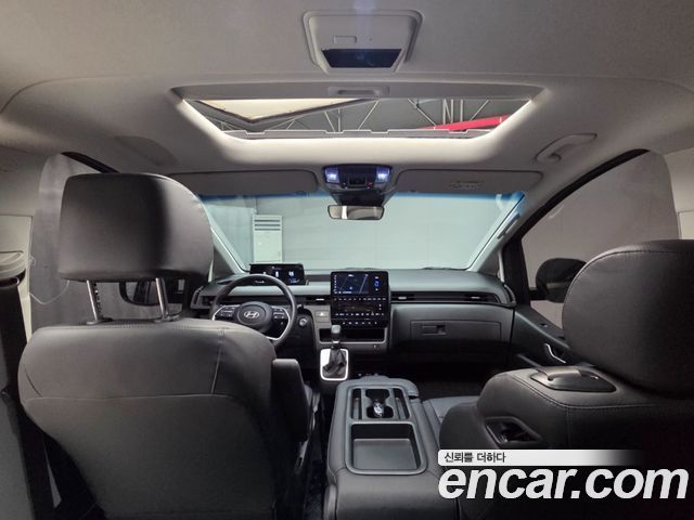Hyundai Staria L3.5 Tourer 11-Seater Modern 2025 — фото 7