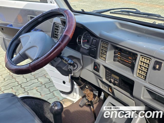Chevrolet Labo Long Cargo-Deck DLX 2017 — фото 17