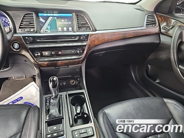 Hyundai Aslan G330 Premium 2015 — фото 10