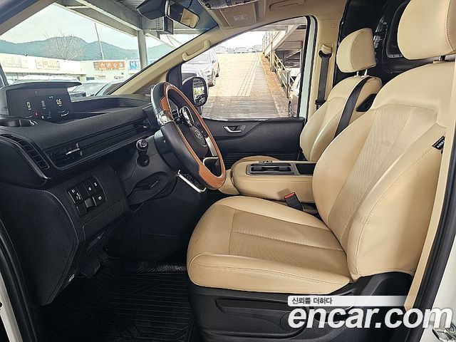 Hyundai Staria L3.5 Cargo 3-Seater Modern 2024 — фото 9