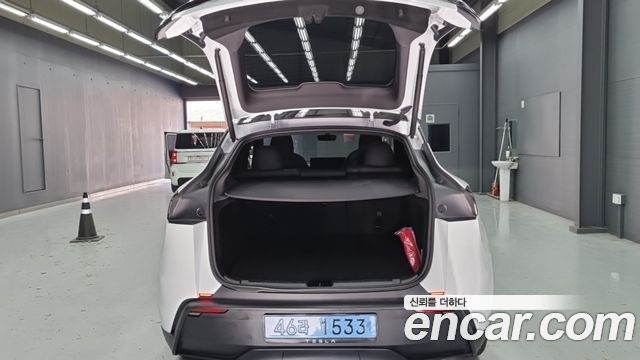 Tesla Model Y Premium Long Range AWD 2026 — фото 16