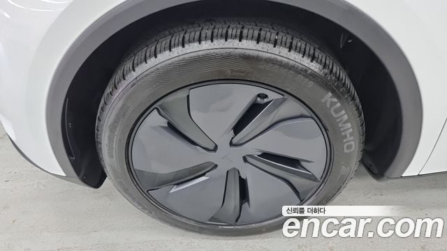 Tesla Model Y Premium Long Range AWD 2026 — фото 18