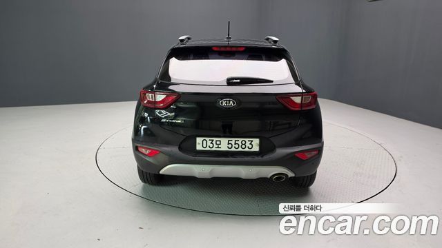 Kia Stonic Diesel 1.6 Deluxe 2018 — фото 4