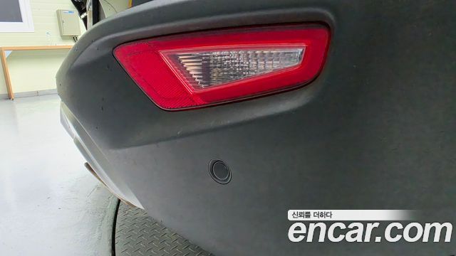 Kia Stonic Diesel 1.6 Deluxe 2018 — фото 18