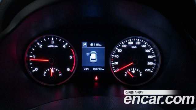 Kia Stonic Diesel 1.6 Deluxe 2018 — фото 19