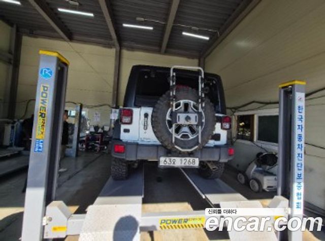 Jeep Wrangler (JK) 2.8 Diesel Rubicon 4Door 2015 — фото 2