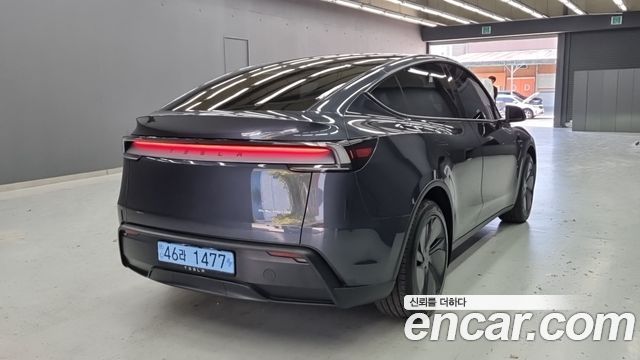 Tesla Model Y Premium Long Range AWD 2026 — фото 4