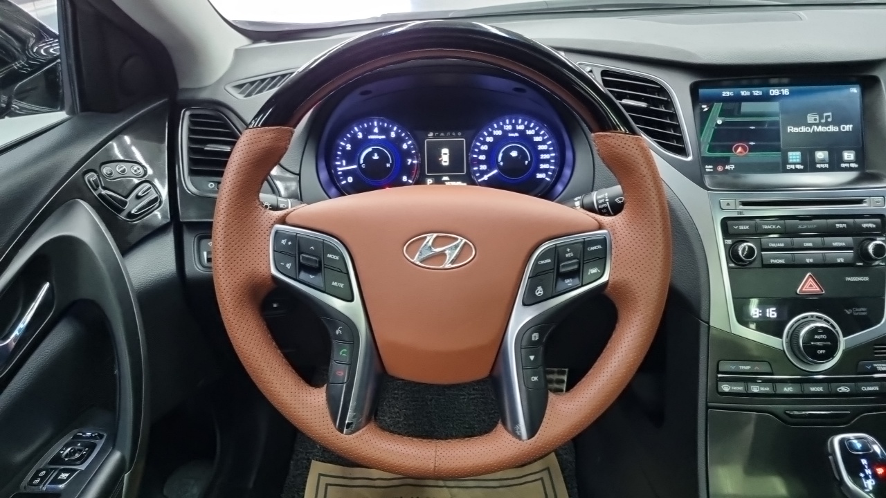 Hyundai Grandeur (HG) LPG HG300 Exclusive 2015 — фото 16