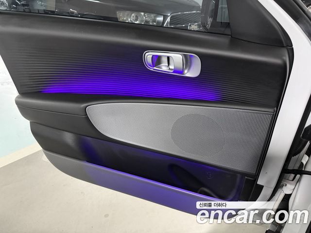 Hyundai Ioniq 6 Long Range AWD Exclusive + 2023 — фото 18