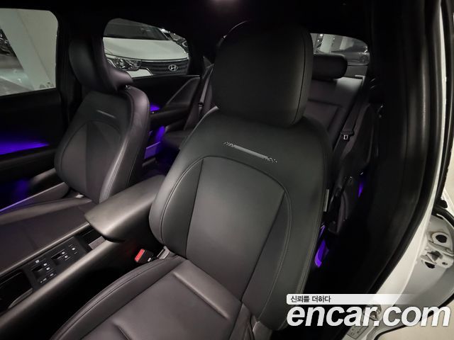 Hyundai Ioniq 6 Long Range AWD Exclusive + 2023 — фото 24