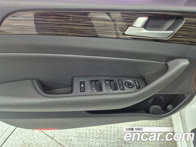 Hyundai Sonata (LF) 1.7 Diesel Smart 2016 — фото 17