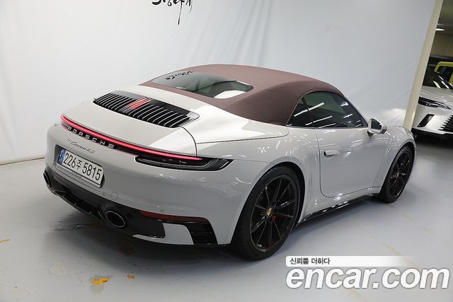 Porsche 911 (992) Carrera 4S Cabriolet 2021 — фото 4