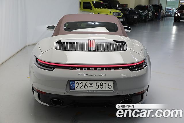 Porsche 911 (992) Carrera 4S Cabriolet 2021 — фото 5
