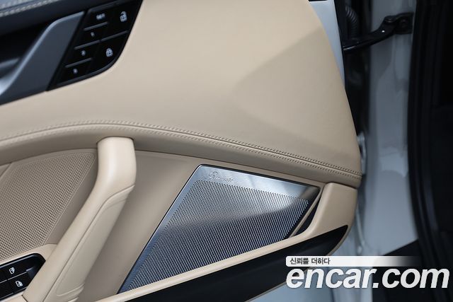 Porsche 911 (992) Carrera 4S Cabriolet 2021 — фото 8