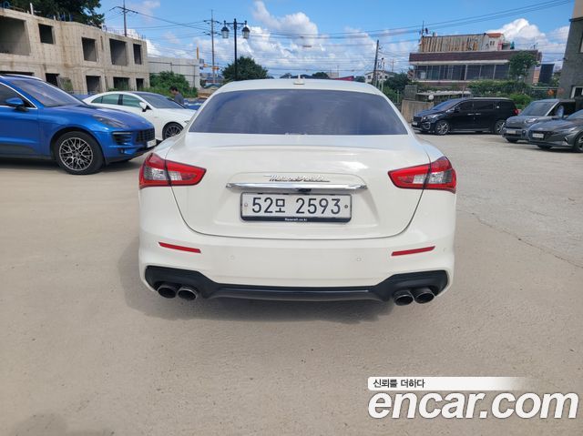 Maserati Ghibli 3.0 Diesel GranSport 3rd 2018 — фото 2