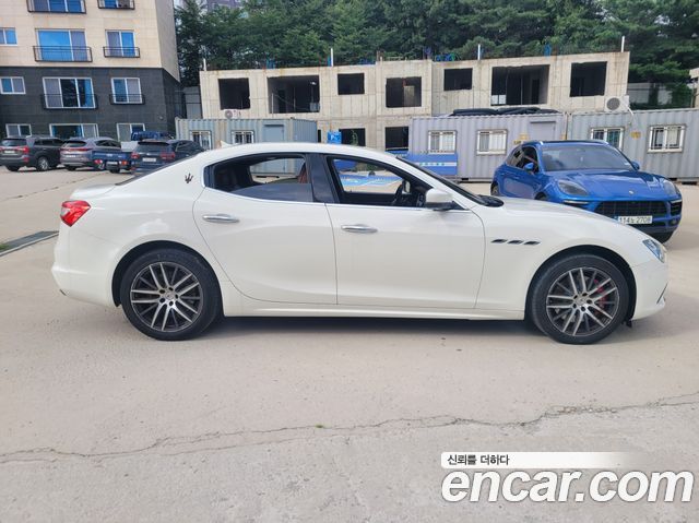 Maserati Ghibli 3.0 Diesel GranSport 3rd 2018 — фото 3