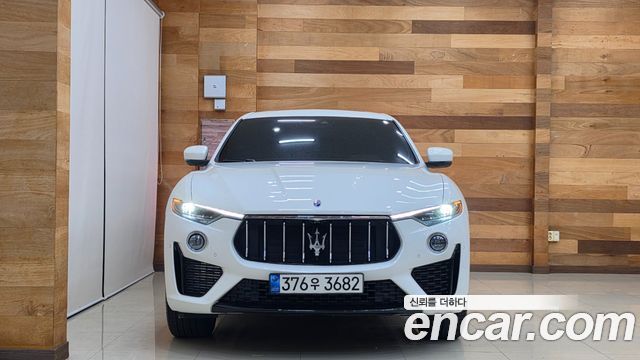 Maserati Levante 3.0 AWD GranSport 2020 — фото 3
