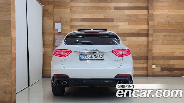 Maserati Levante 3.0 AWD GranSport 2020 — фото 4