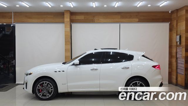 Maserati Levante 3.0 AWD GranSport 2020 — фото 5