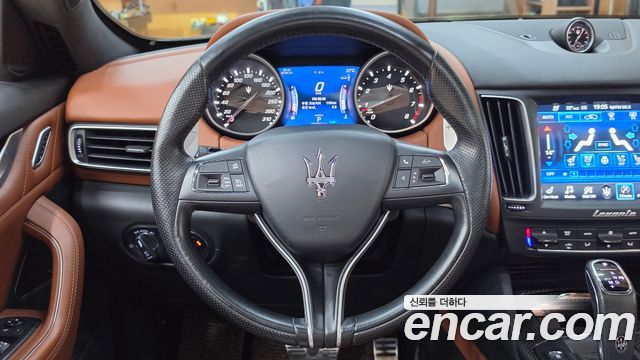 Maserati Levante 3.0 AWD GranSport 2020 — фото 15