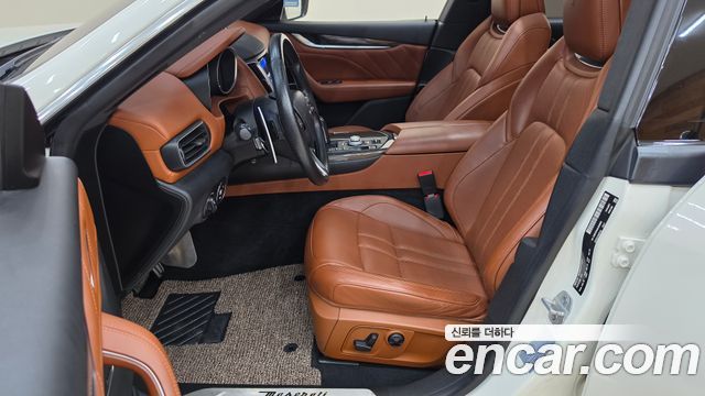 Maserati Levante 3.0 AWD GranSport 2020 — фото 17