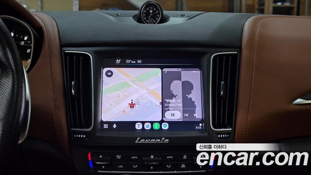 Maserati Levante 3.0 AWD GranSport 2020 — фото 20