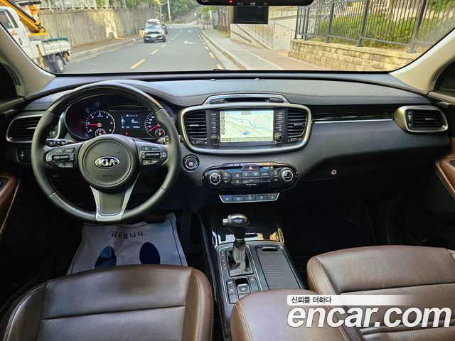 Kia Sorento Diesel 2.0 2WD Noblesse 2016 — фото 7