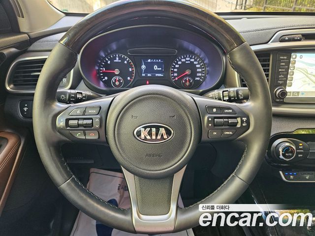 Kia Sorento Diesel 2.0 2WD Noblesse 2016 — фото 15