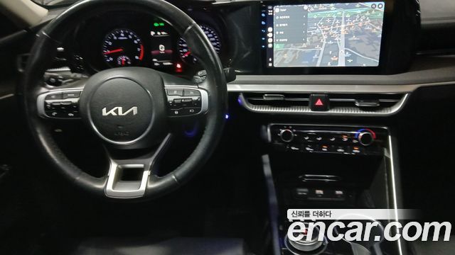 Kia K5 (III) 2.0 Trendy 2023 — фото 16