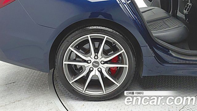Genesis G70 2.0T AWD Sport Package 2019 — фото 7