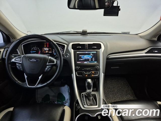 Ford Mondeo (IV) 2.0 Trend 2015 — фото 7