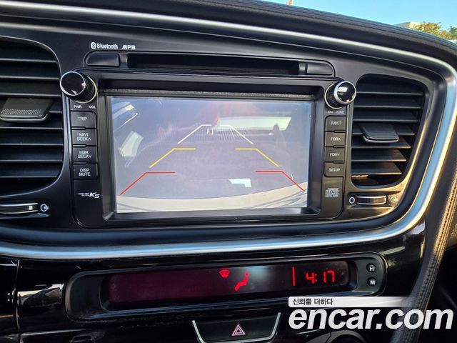 Kia K5 LPI Noblesse 2015 — фото 15