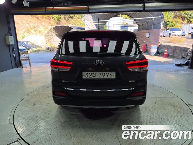Kia Sorento Diesel 2.0 2WD Prestige 2015 — фото 6