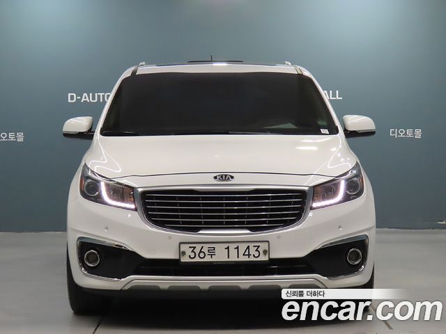 Kia Carnival 9-seater Prestige 2015 — фото 2