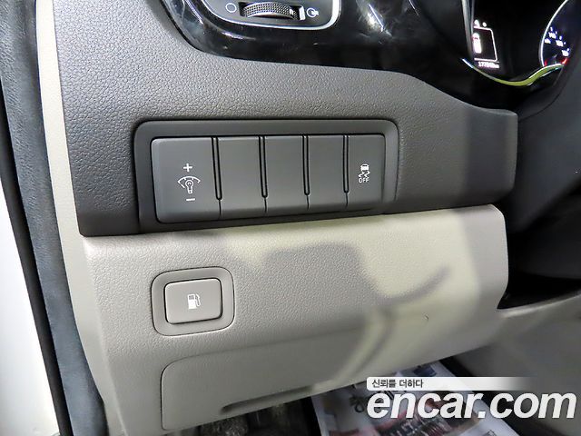 Kia Carnival 9-seater Prestige 2015 — фото 19