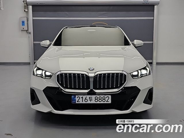 BMW 5 Series (G60) 520i M Sport 2025 — фото 2