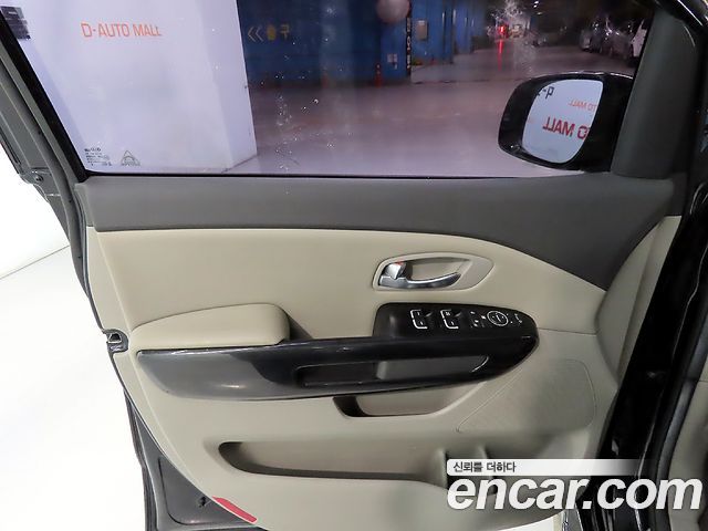 Kia Carnival 9-seater Prestige 2015 — фото 19