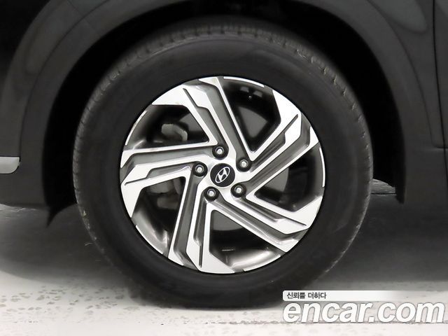 Hyundai Santa Fe Diesel 2.2 2WD Prestige 2021 — фото 24