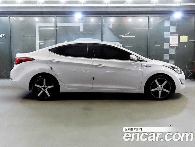 Hyundai Avante 1.6 VGT Style 2014 — фото 4