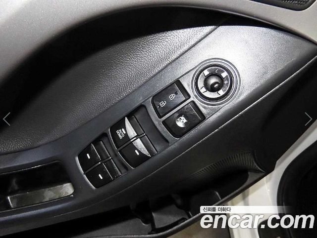 Hyundai Avante 1.6 VGT Style 2014 — фото 18