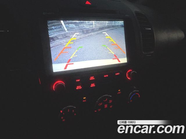 Kia K3 Deluxe 2015 — фото 18