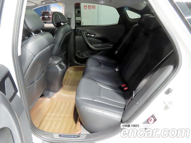 Hyundai Grandeur (HG) HG240 Modern 2015 — фото 16