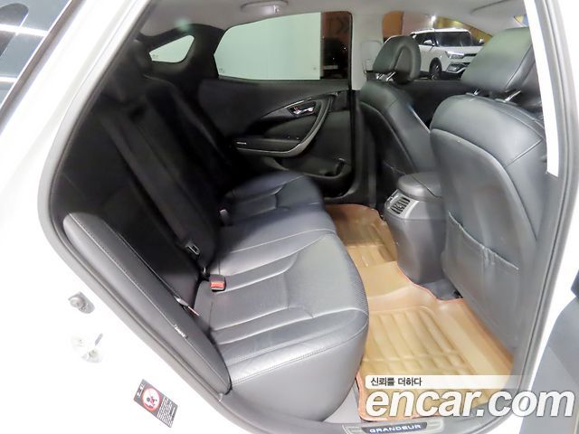 Hyundai Grandeur (HG) HG240 Modern 2015 — фото 17