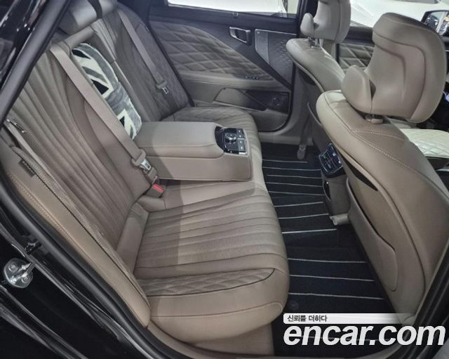 Kia K8 2.5 Gasoline 2WD Signature Special 2024 — фото 10
